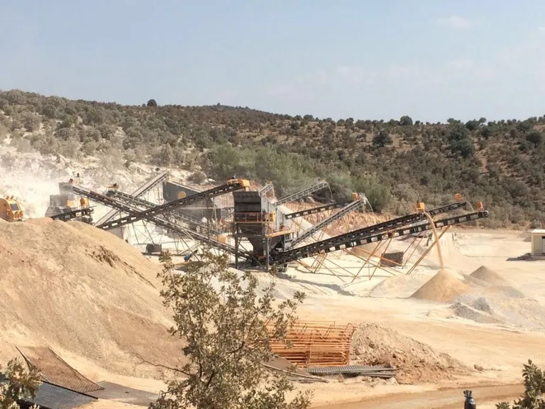 400 t/h Kalkstein-Brech- und Siebanlage