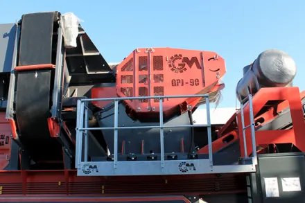 General 944 Mobile Crusher