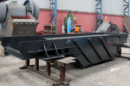 Vibrating Rock Feeder