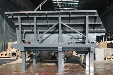 Vibrating Rock Feeder